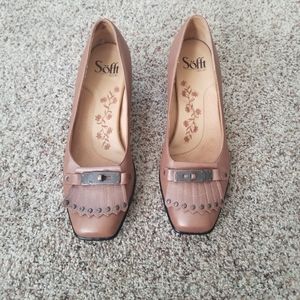 Ladies shoes